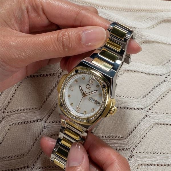 Gc GCY98008L1MF Kadın Kol Saati